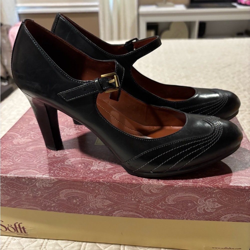 Naturalizer Black Mary Jane Heels
